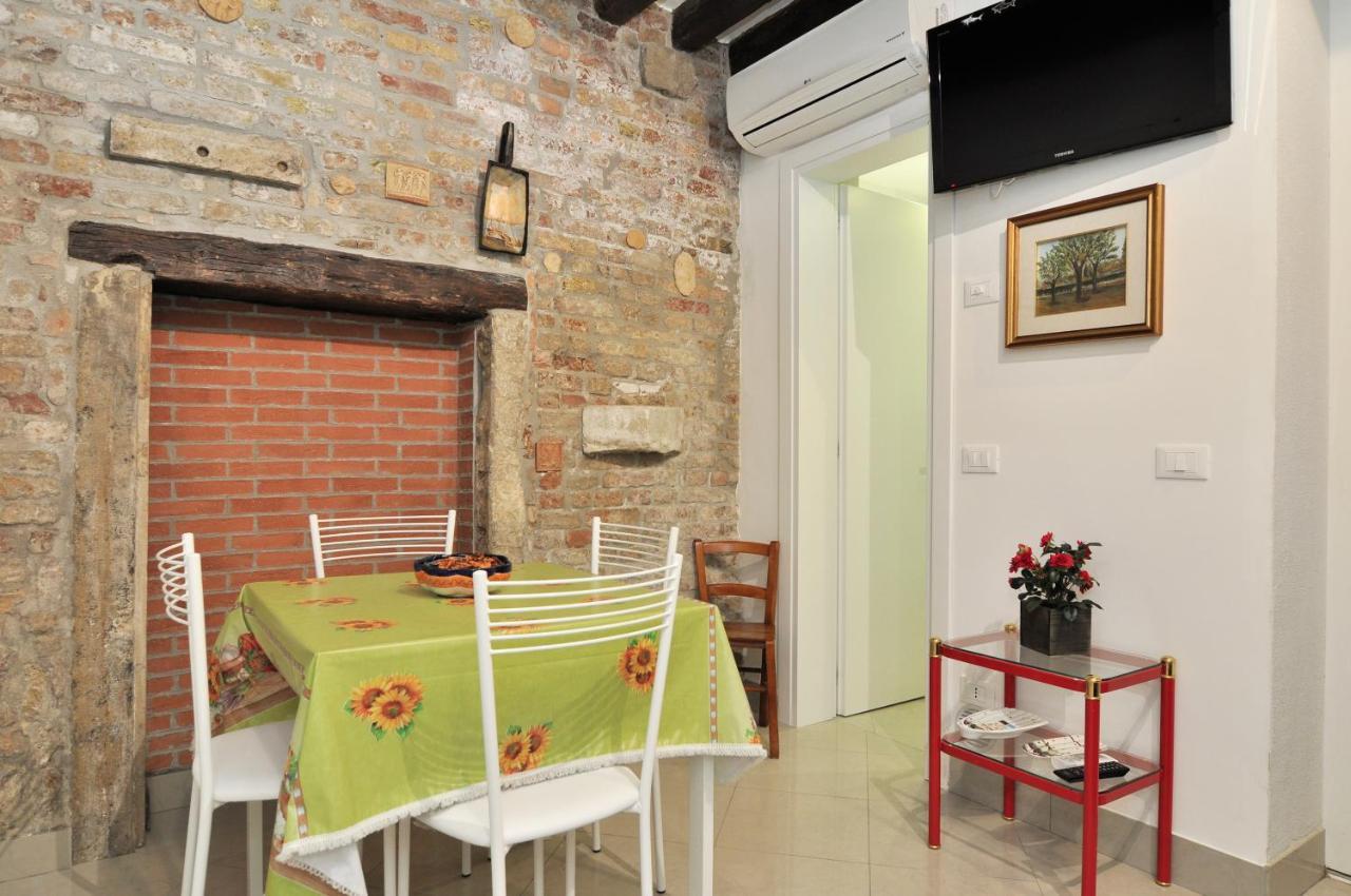 Cozy Apartment Near Rialto Bridge/ St.Mark Square 베니스 외부 사진
