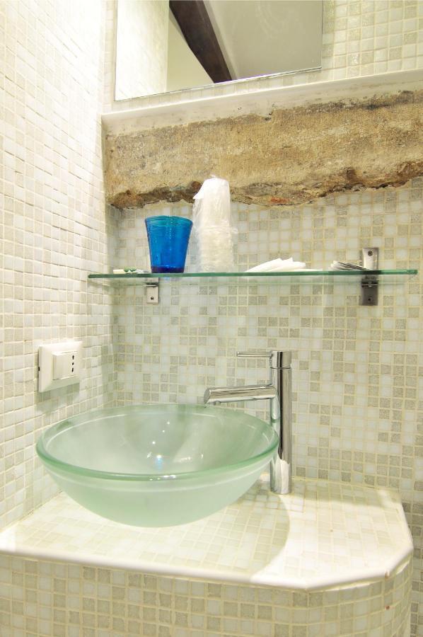 Cozy Apartment Near Rialto Bridge/ St.Mark Square 베니스 외부 사진